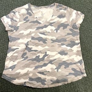 Old navy camo tshirt